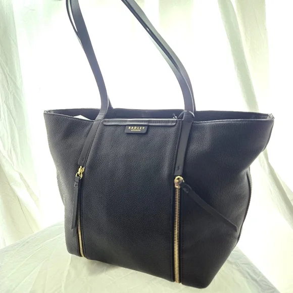 Gorgeous Radley London Tote EUC - Picture 13 of 16